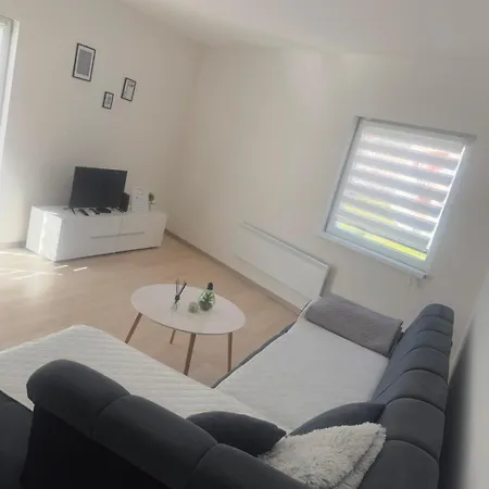 Franciska Apartment *